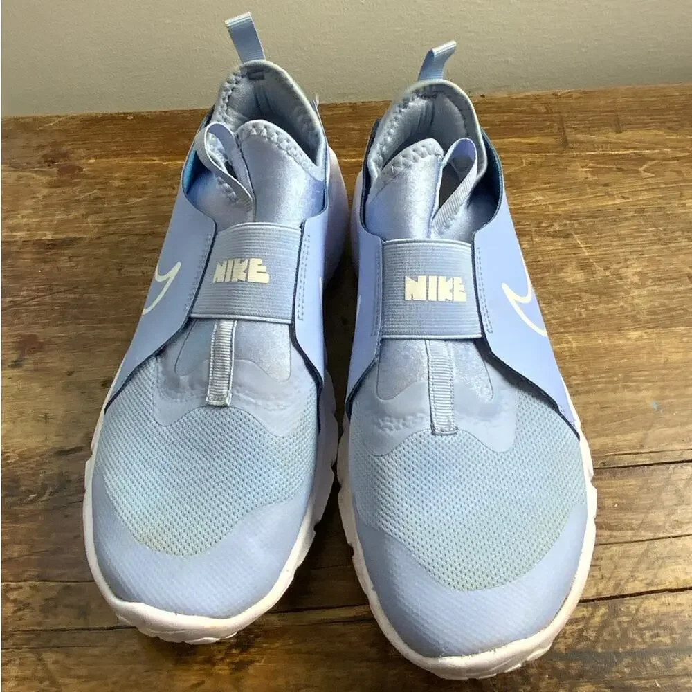 Nike‎ Flex Runner 2 lavendar girl's size 6.5